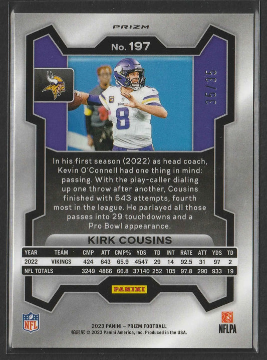 Silber und lila prizm football trading card mit kirk cousins in vikings uniform 2023 panini prizm red shimmer prizm 35 von 35 nummer 197