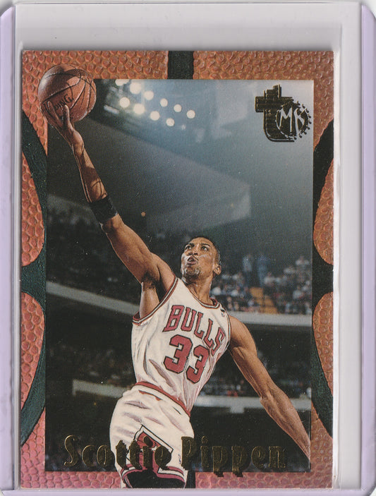 1994-95 Topps Embossed - Scottie Pippen, #16