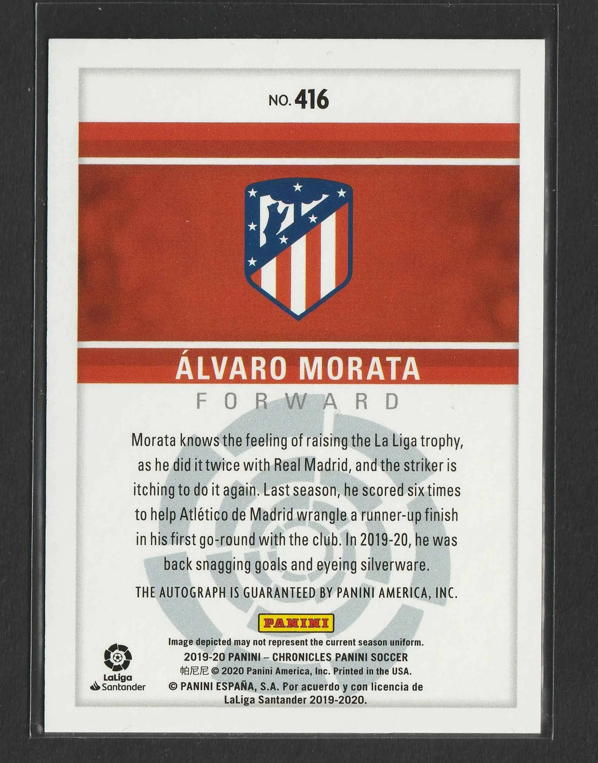 Rote und weiße panini soccer trading card von álvaro morata mit atlético de madrid logo aus 2019-20 chronicles series