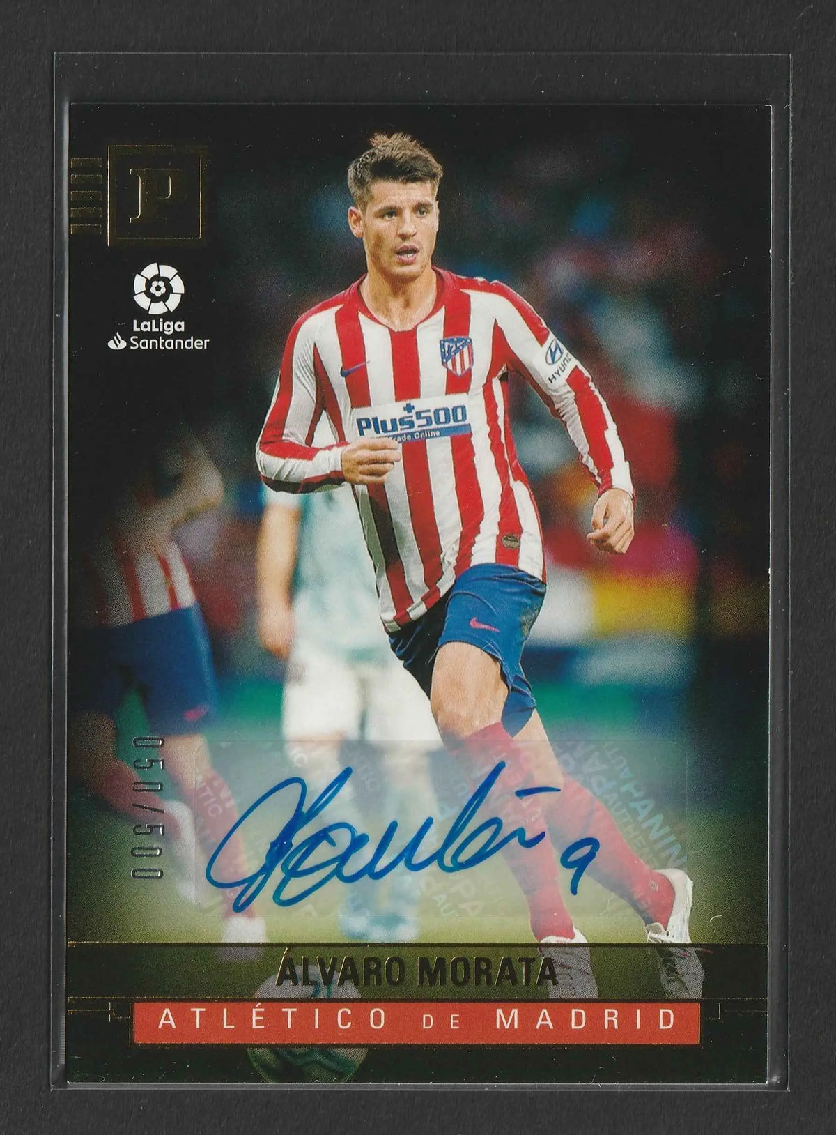 Alvaro morata 2019-20 panini chronicles signatures auto la liga sammelkarte mit schwarzem rahmen und unterschrift in atletico madrid trikot