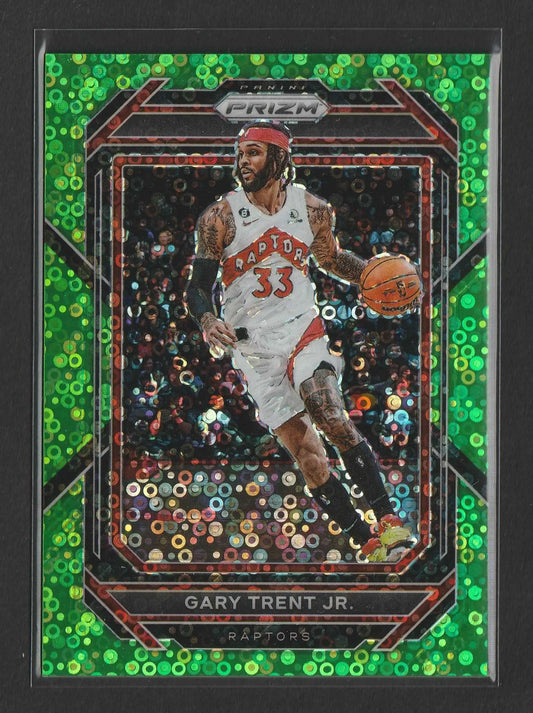 Grün holografische prizm trading card mit gary trent jr aus der 2022-23 panini prizm fast break neon green prizm 5 von 5 nummer 38