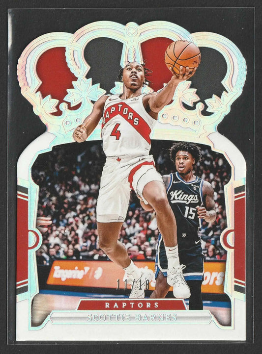 Glänzende holographische Scottie Barnes trading card in weißem und rotem Raptors-trikot nummer 4 mit basketball