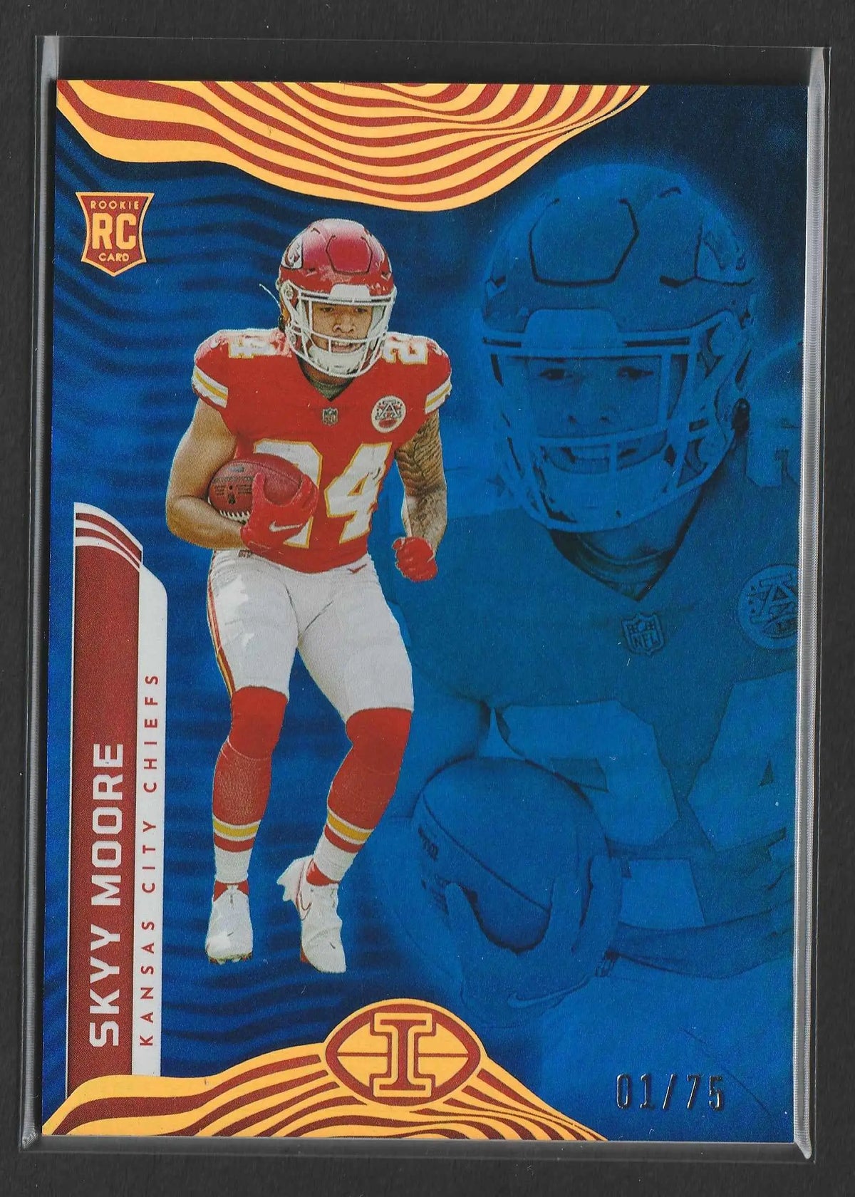 Red and white kansas city chiefs rookie football trading card featuring skyy moore in action from panini illusions trophy collection