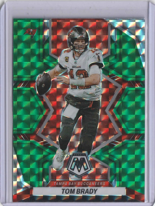 Tom brady 2022 panini mosaic grüner holografischer football trading card mit rotgrünem mosaikdesign