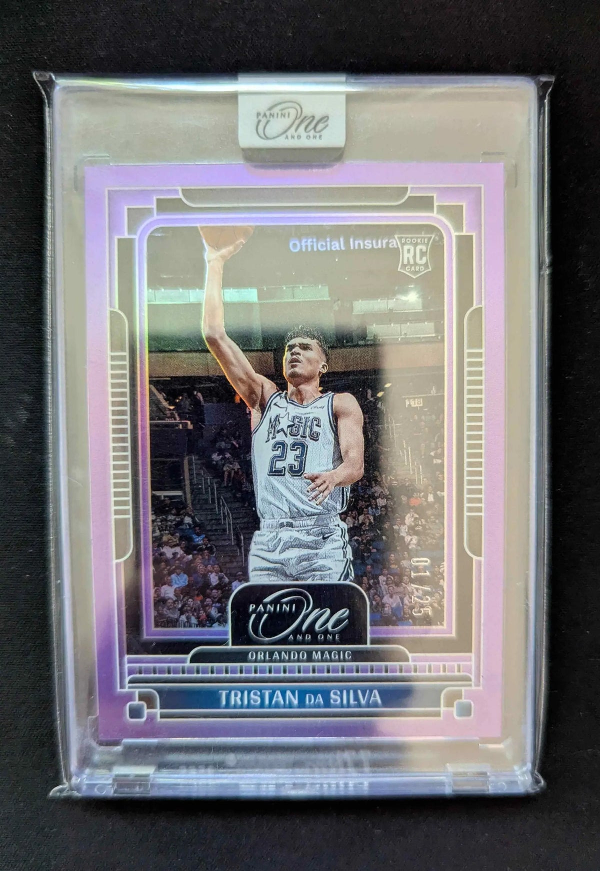 Tristan da silva 2024-25 panini one and one rookie card orlando magic in schutzhülle mit lila irisierendem rand
